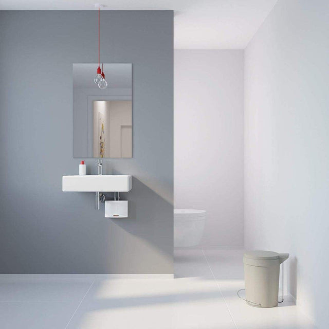 Stiebel Eltron Mini 2.5-1 2.4 KW Tankless Electric Water Heater