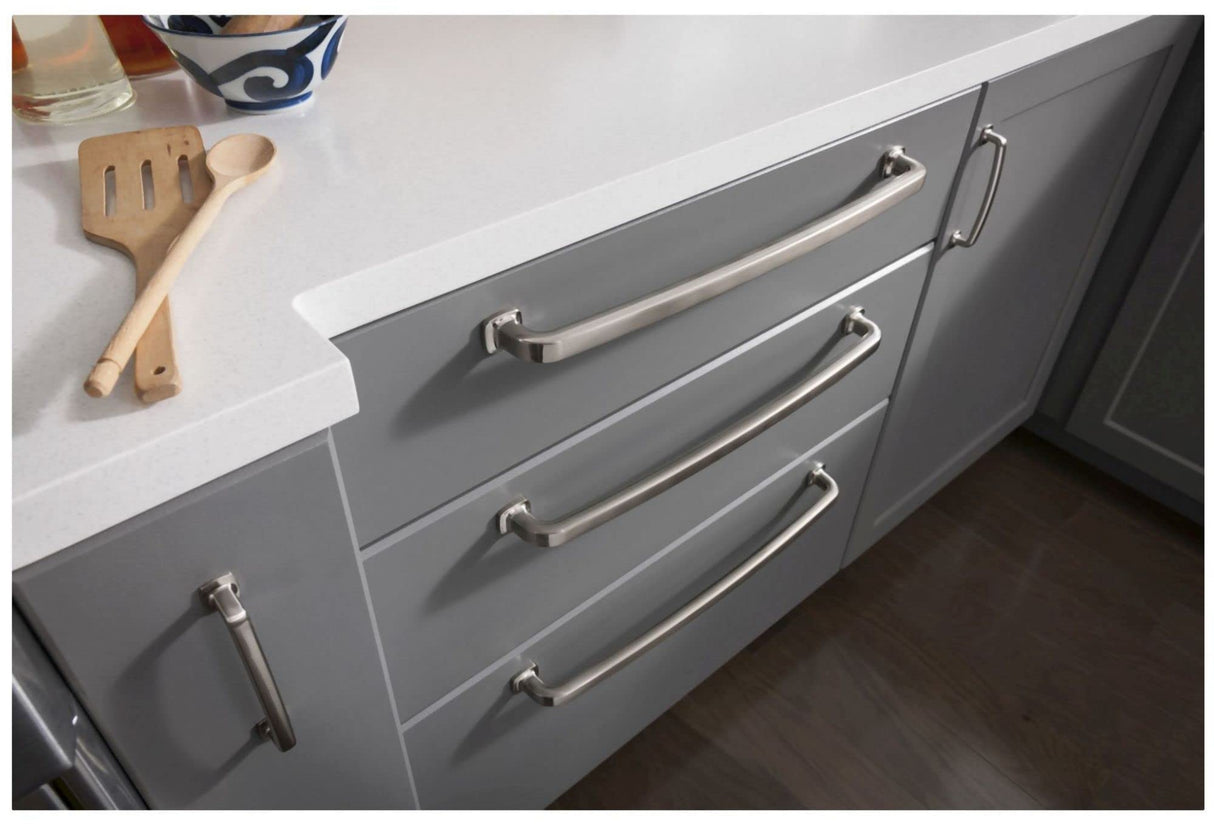 Jeffrey Alexander MO6373NI 96 mm Center-to-Center Polished Nickel Belcastel 1 Cabinet Pull