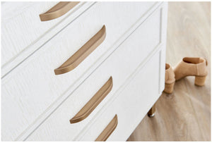 Jeffrey Alexander 484-32BNBDL 32 mm Center-to-Center Brushed Pewter Elara Cabinet Pinch Pull