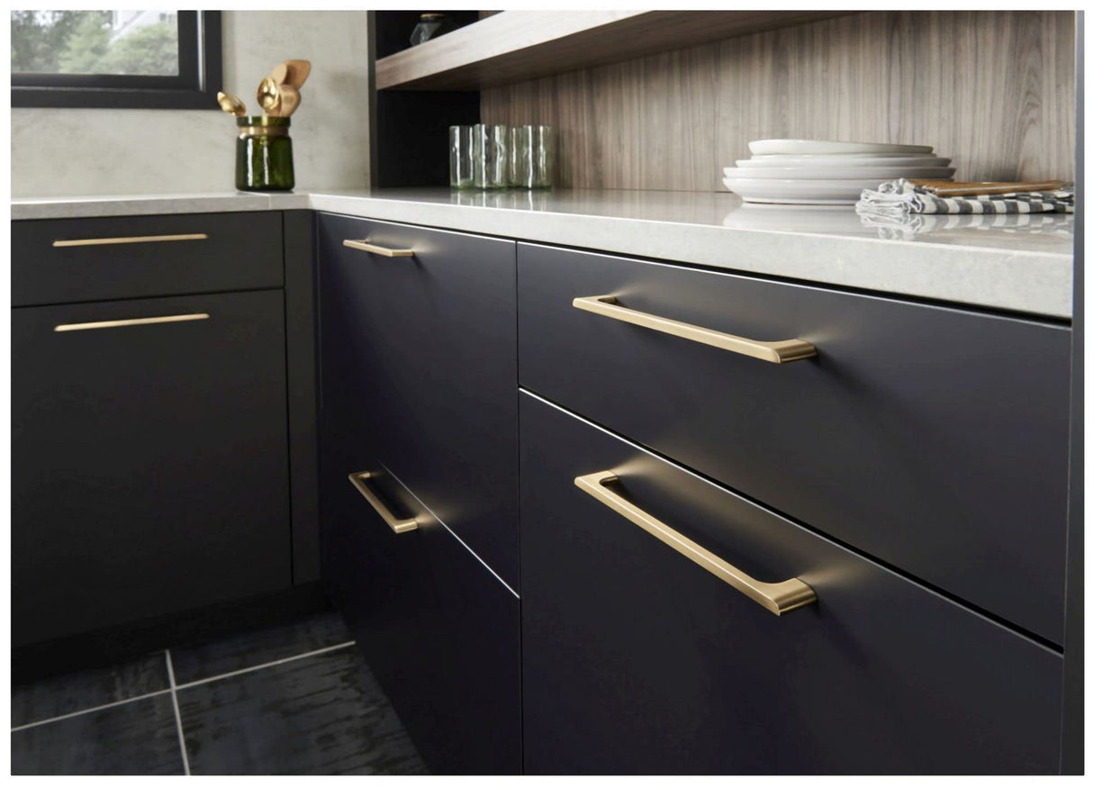 Jeffrey Alexander 286-96SN 96 mm Center-to-Center Satin Nickel Asymmetrical Leyton Cabinet Pull