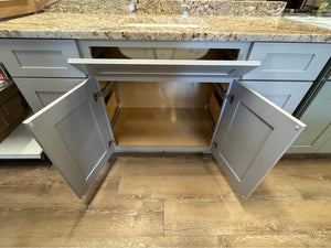 60” Single Vanity Shaker Gray with Typhoon Bordeaux Vanity Top
