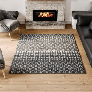 Eviva Grid 5' x 7' Geometric Gray/Cream Rug