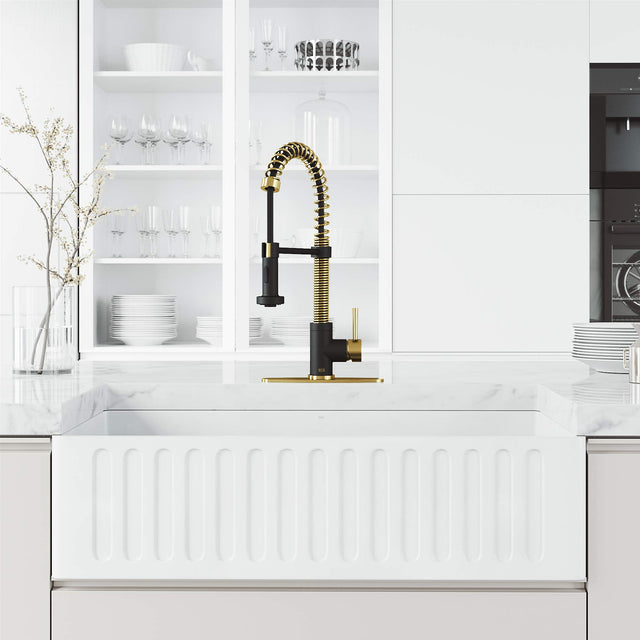 VIGO VG02001MGMBK1 19" H Edison Single-Handle with Pull-Down Sprayer Kitchen Faucet in Matte Gold/Matte Black with Deck Plate