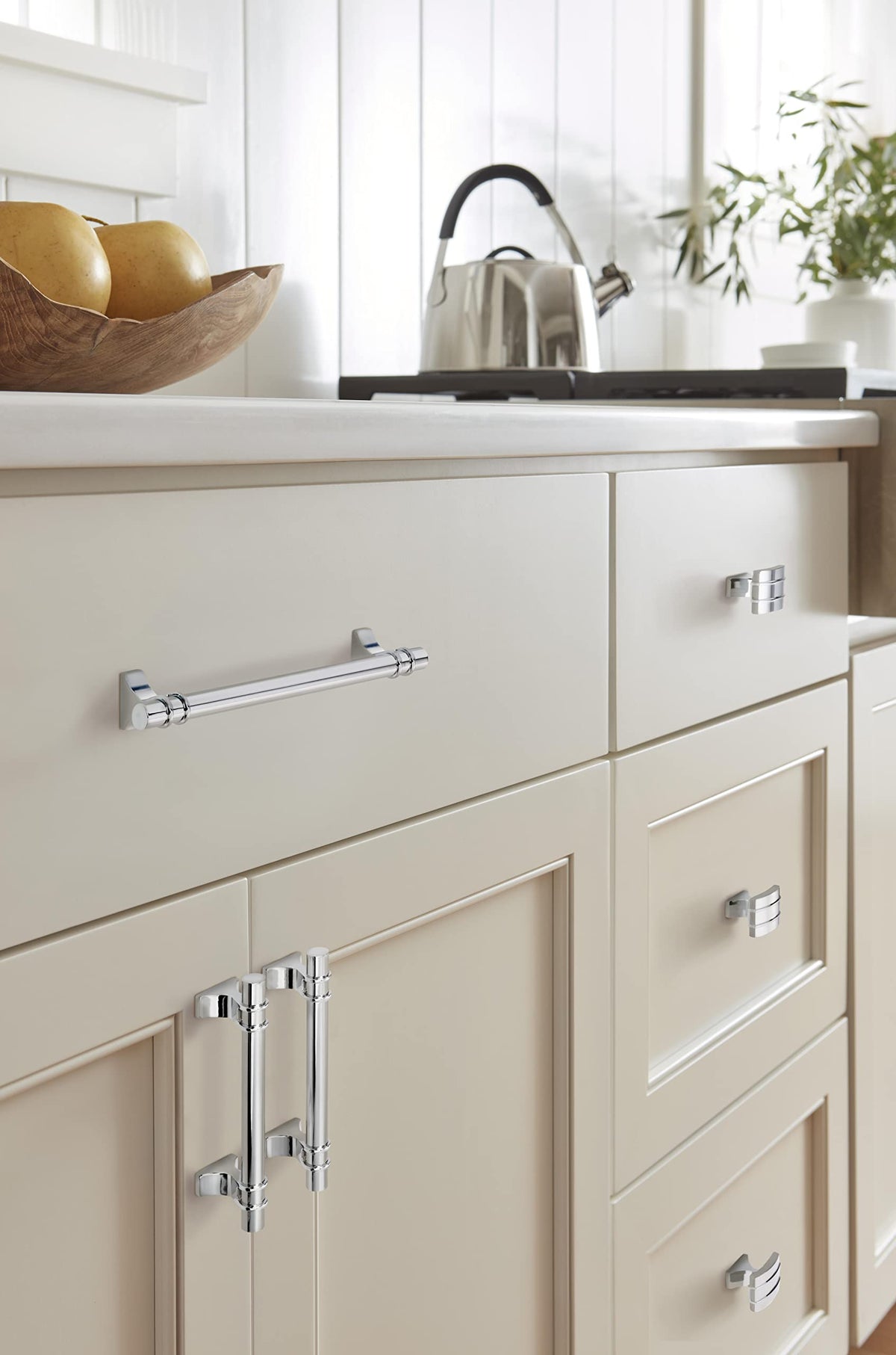 Amerock Cabinet Pull Polished Chrome 6-5/16 inch (160 mm) Center to Center Davenport 1 Pack Drawer Pull Drawer Handle Cabinet Hardware