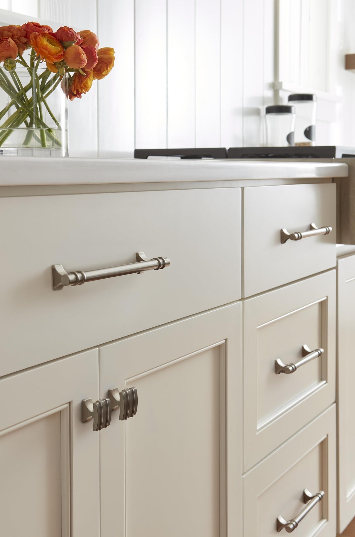 Amerock Cabinet Knob Satin Nickel 1-1/4 inch (32 mm) Length Davenport 1 Pack Drawer Knob Cabinet Hardware