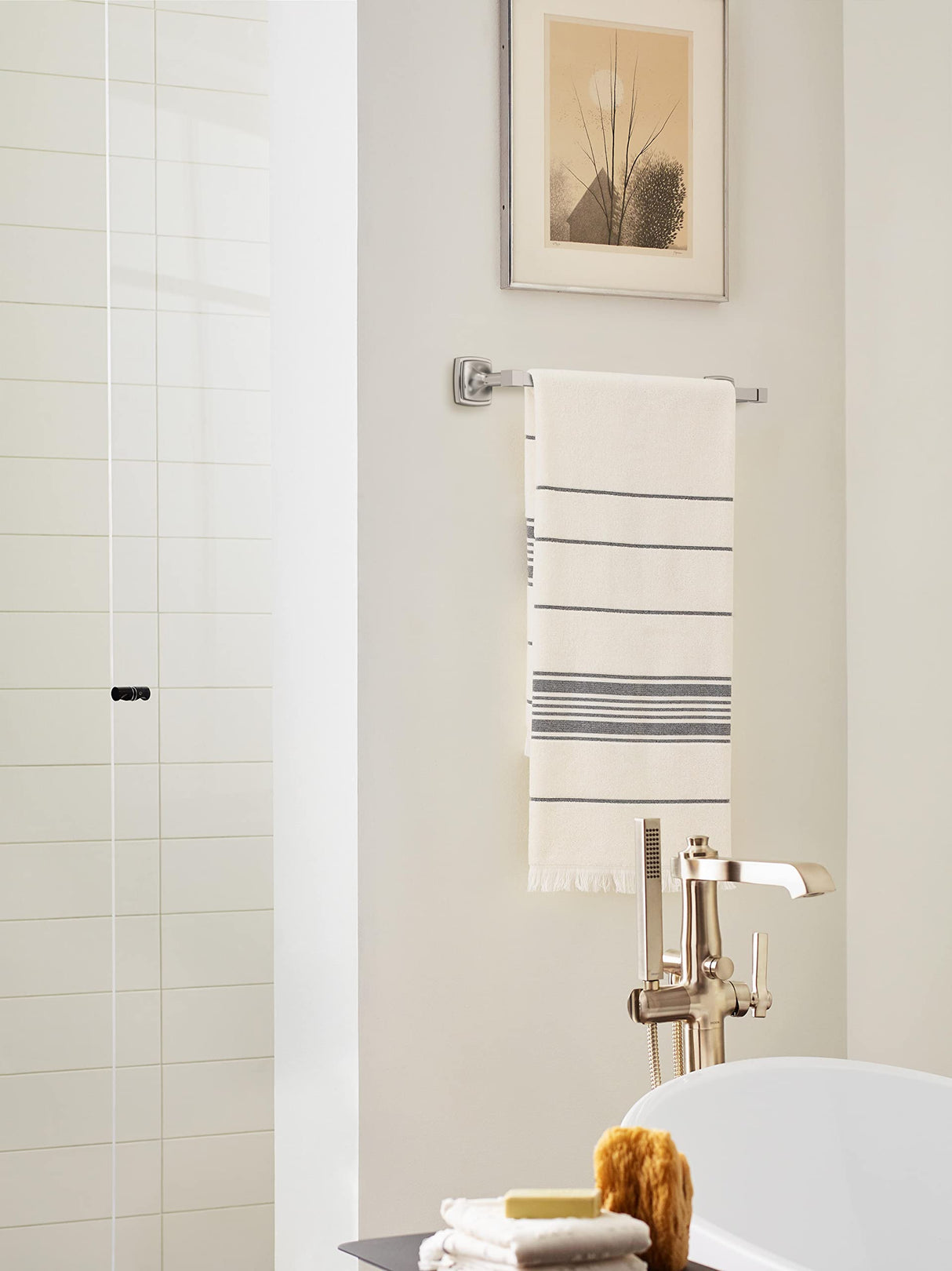 Amerock BH36093G10 Brushed Nickel Towel Bar 18 in (457 mm) Towel Rack Stature Bathroom Towel Holder Bathroom Hardware Bath Accessories
