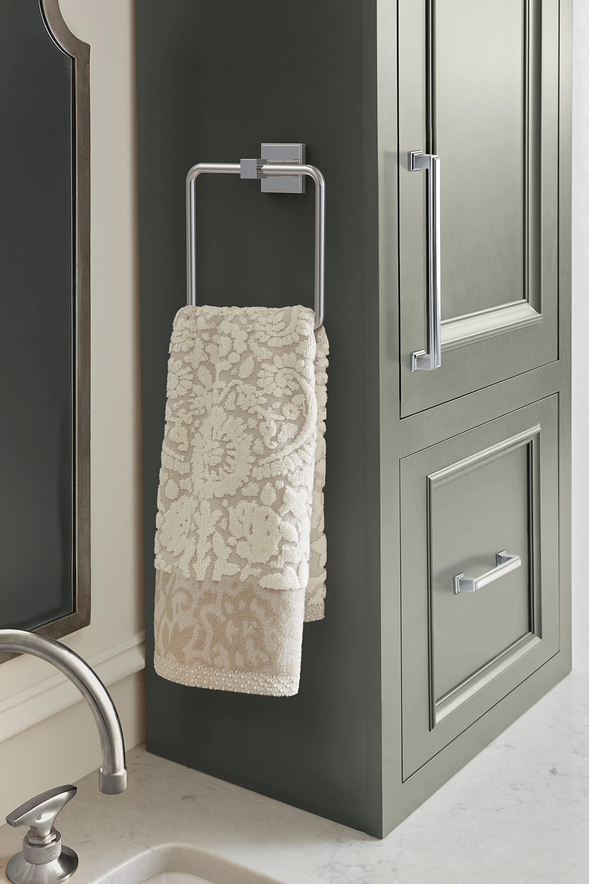 Amerock BH3607226 Chrome Towel Ring 7-1/16 in (179 mm) Length Towel Holder Appoint Hand Towel Holder for Bathroom Wall Small Kitchen Towel Holder Bath Accessories