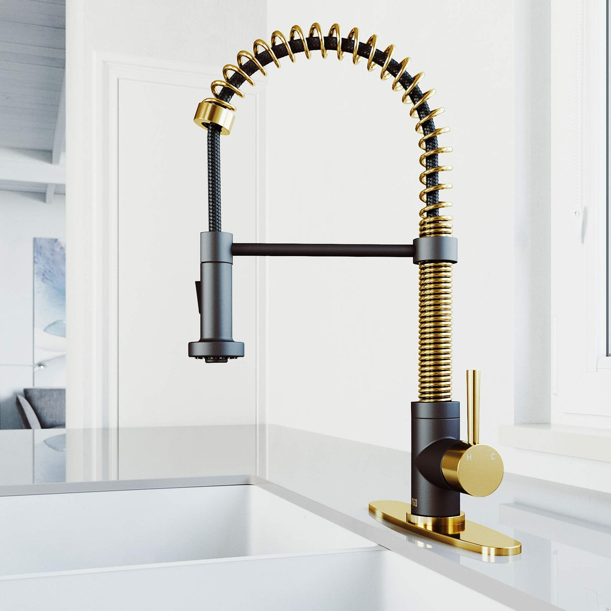 VIGO VG02001MGMBK1 19" H Edison Single-Handle with Pull-Down Sprayer Kitchen Faucet in Matte Gold/Matte Black with Deck Plate