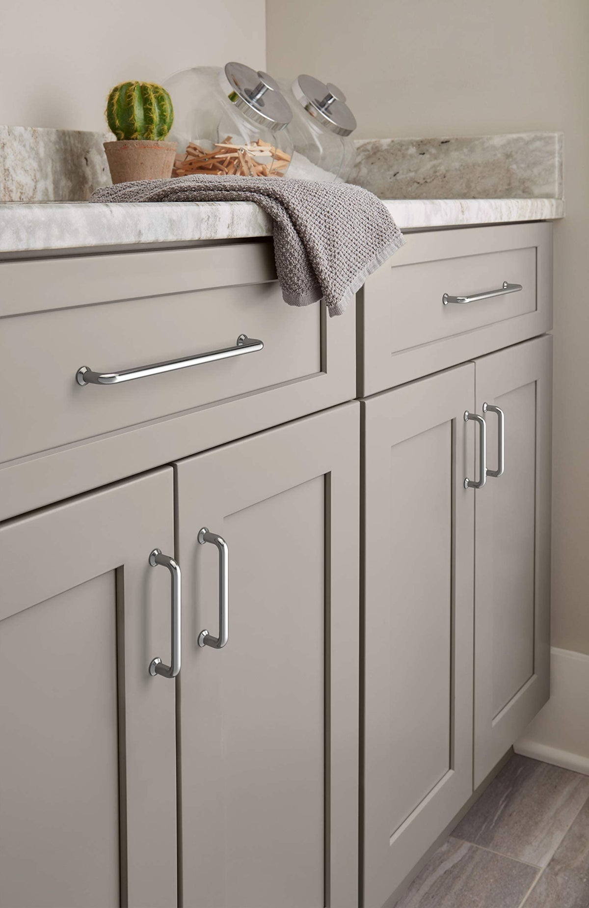 Amerock Cabinet Pull Polished Chrome 3-3/4 inch (96 mm) Center-to-Center Factor 1 Pack Drawer Pull Cabinet Handle Cabinet Hardware