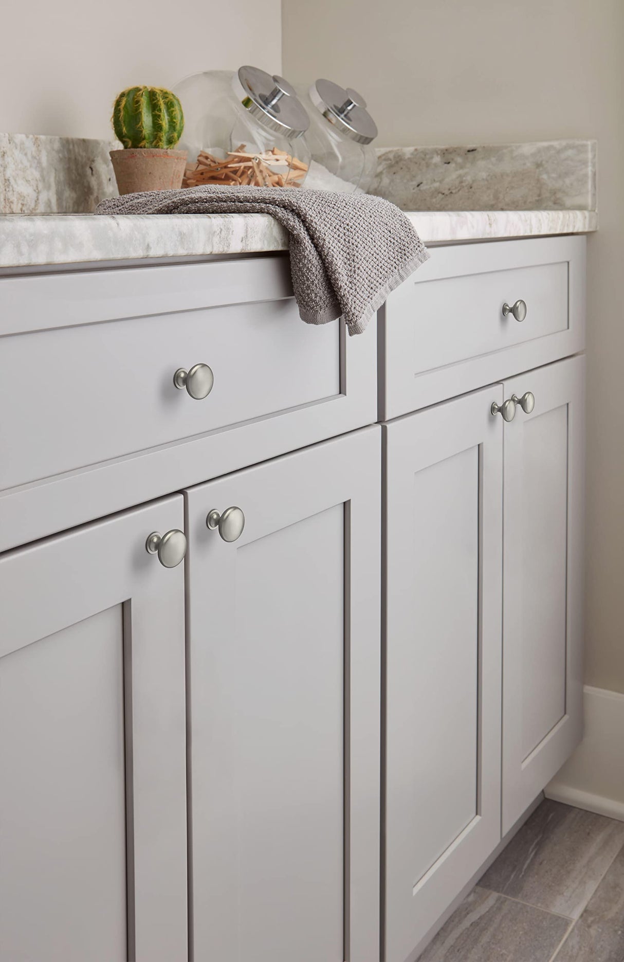 Amerock Cabinet Knob Satin Nickle 1-1/4 inch (32 mm) Diameter Era 1 Pack Drawer Knob Cabinet Hardware