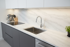 Osceola Peak Quartz Countertop – Summit Stone™