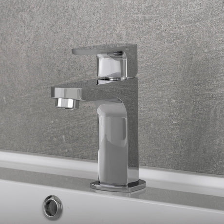DAX Brass Single Handle Bathroom Faucet, Chrome DAX-9829