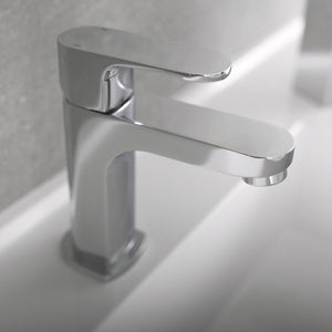 DAX Brass Single Handle Bathroom Faucet, Chrome DAX-9829
