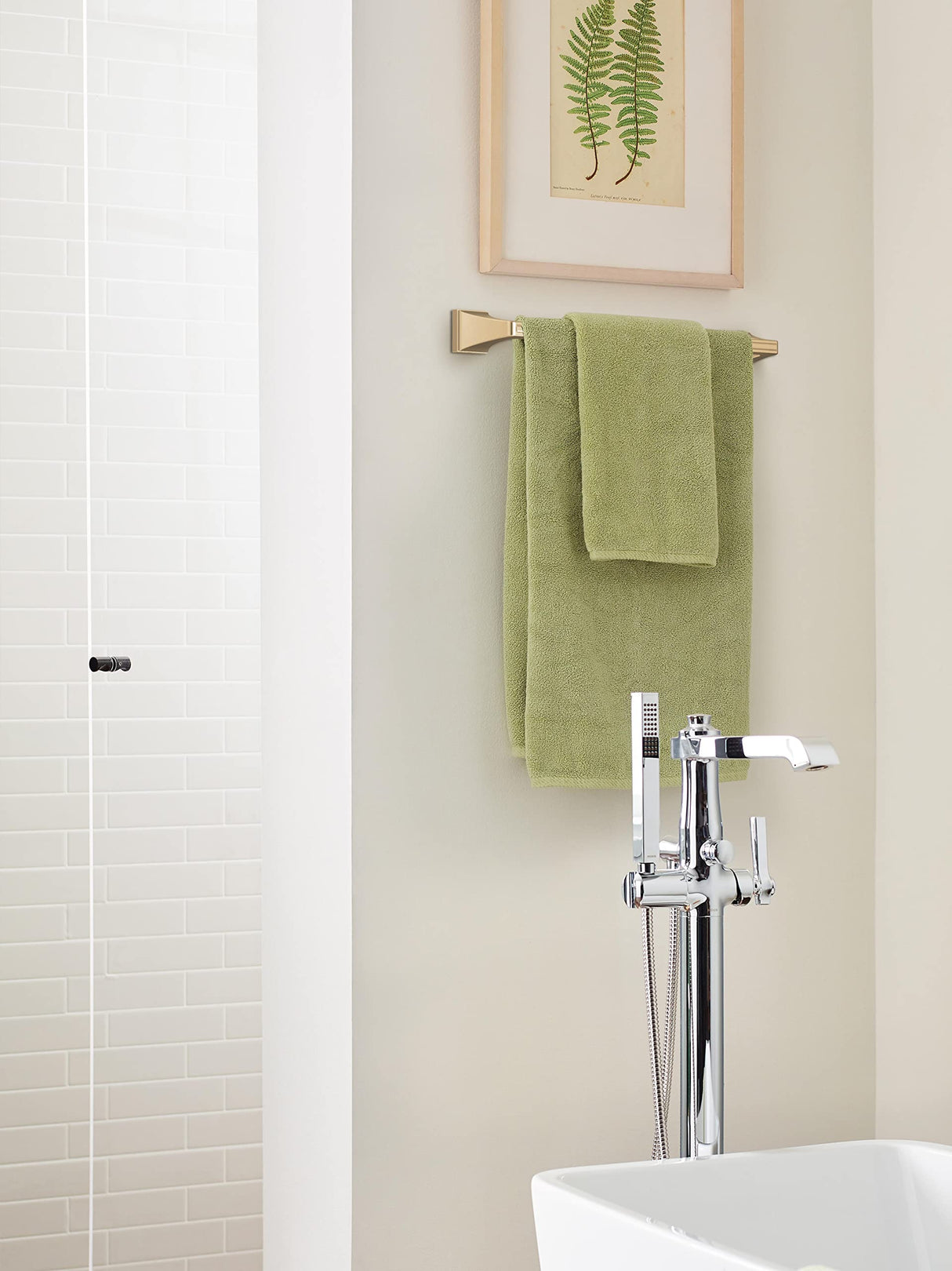 Amerock BH36023CZ Champagne Bronze Towel Bar 18 in (457 mm) Towel Rack Mulholland Bathroom Towel Holder Bathroom Hardware Bath Accessories