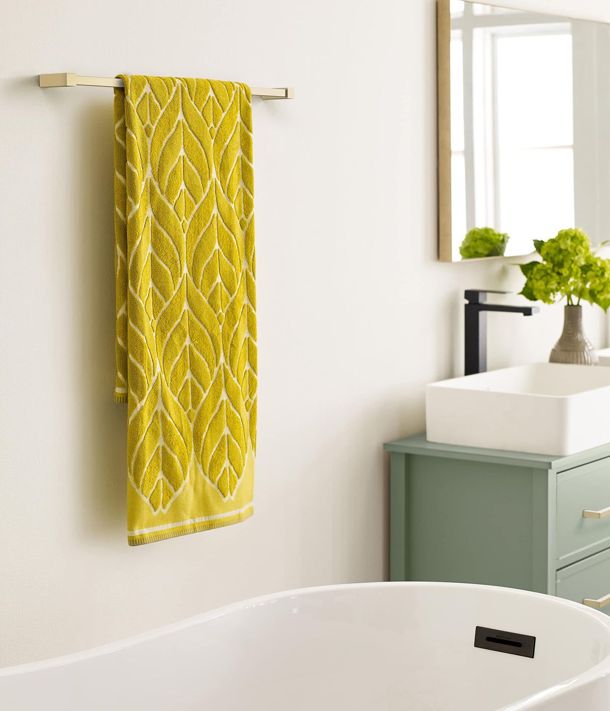 Amerock BH36084BBZ Golden Champagne Towel Bar 24 in (610 mm) Towel Rack Monument Bathroom Towel Holder Bathroom Hardware Bath Accessories