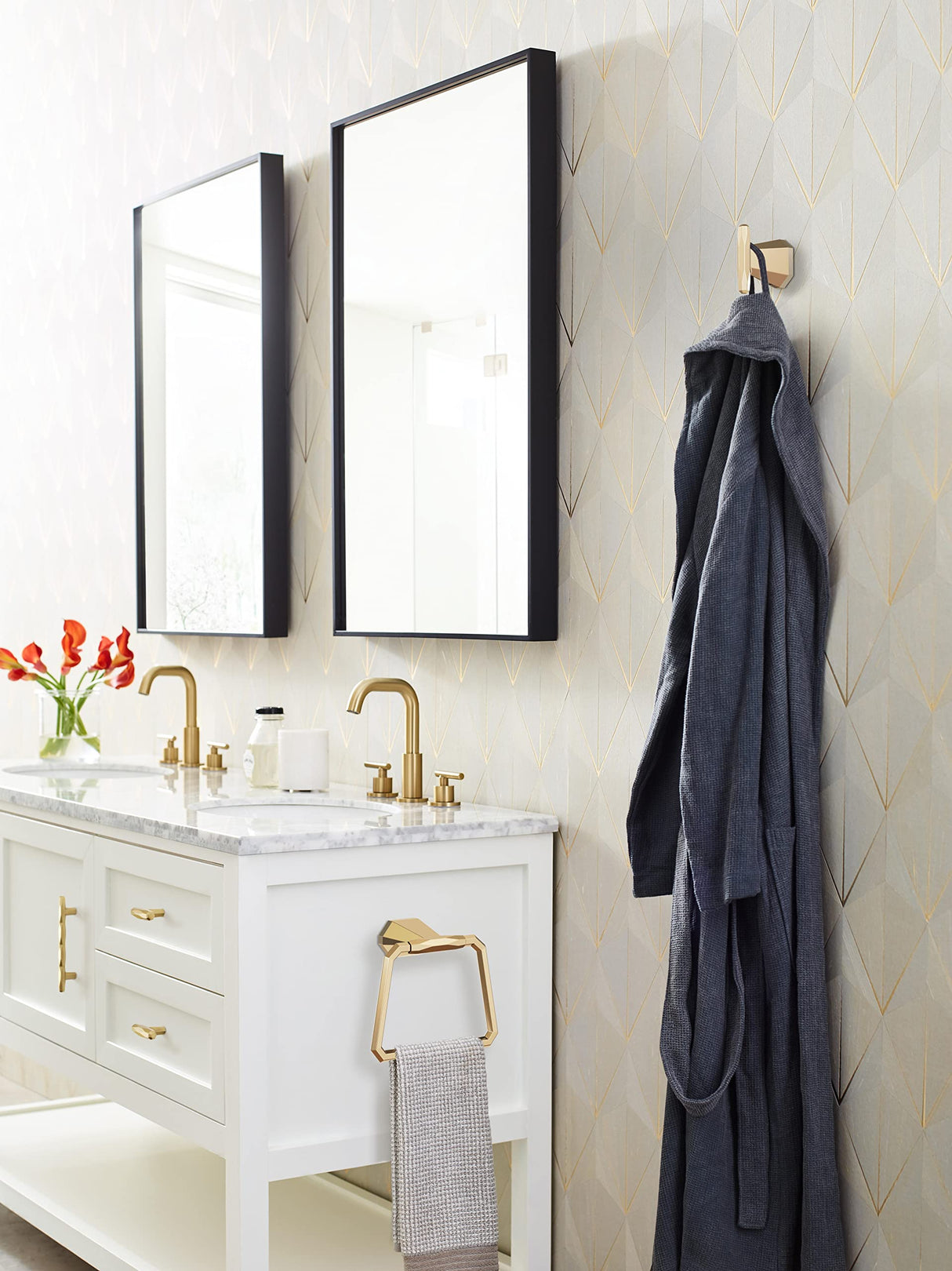 Amerock BH36042CZ Champagne Bronze Towel Ring 5-9/16 in (141 mm) Length Towel Holder St. Vincent Hand Towel Holder for Bathroom Wall Small Kitchen Towel Holder Bath Accessories