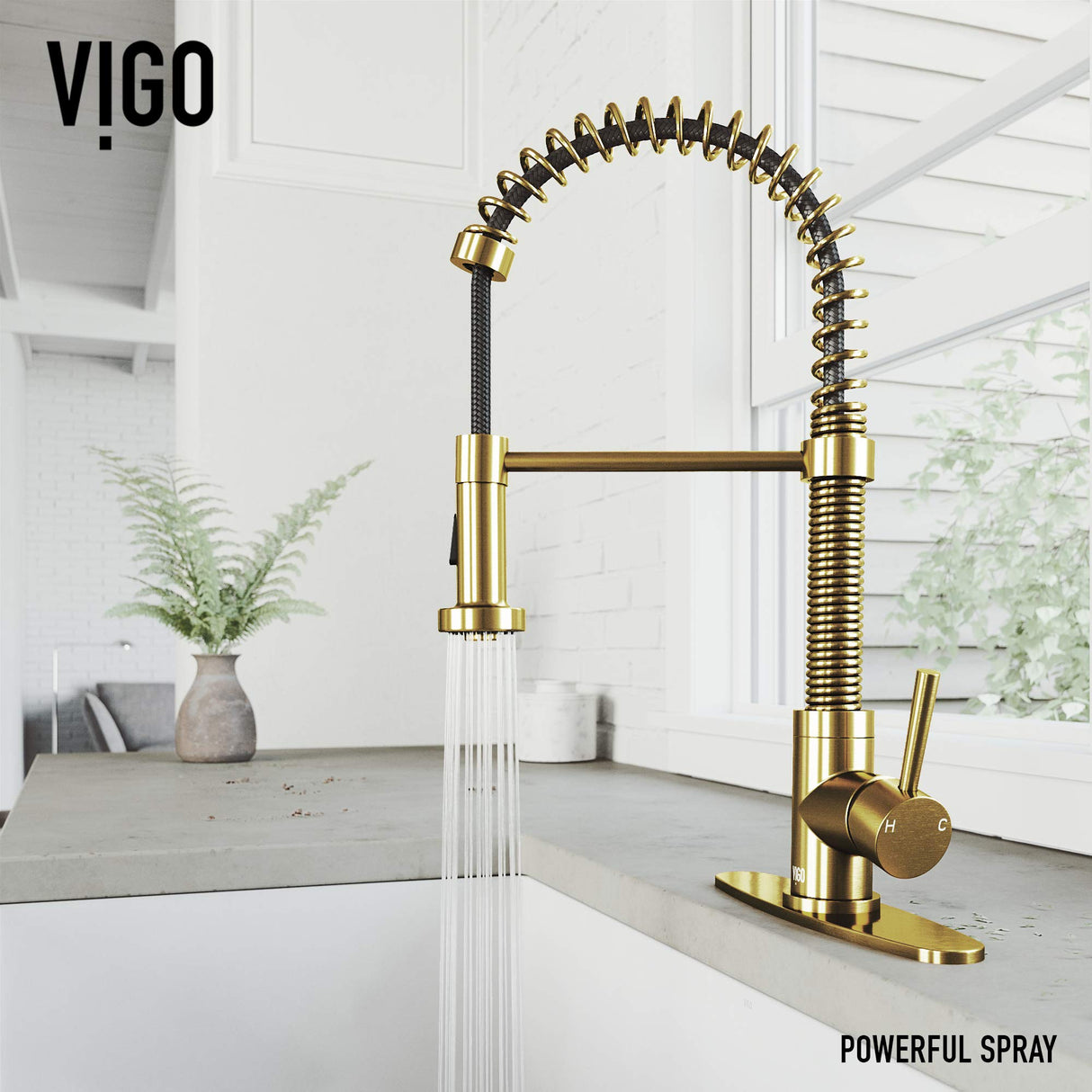 VIGO VG02001MGK1 19" H Edison Single-Handle with Pull-Down Sprayer Kitchen Faucet with Deck Plate in Matte Gold