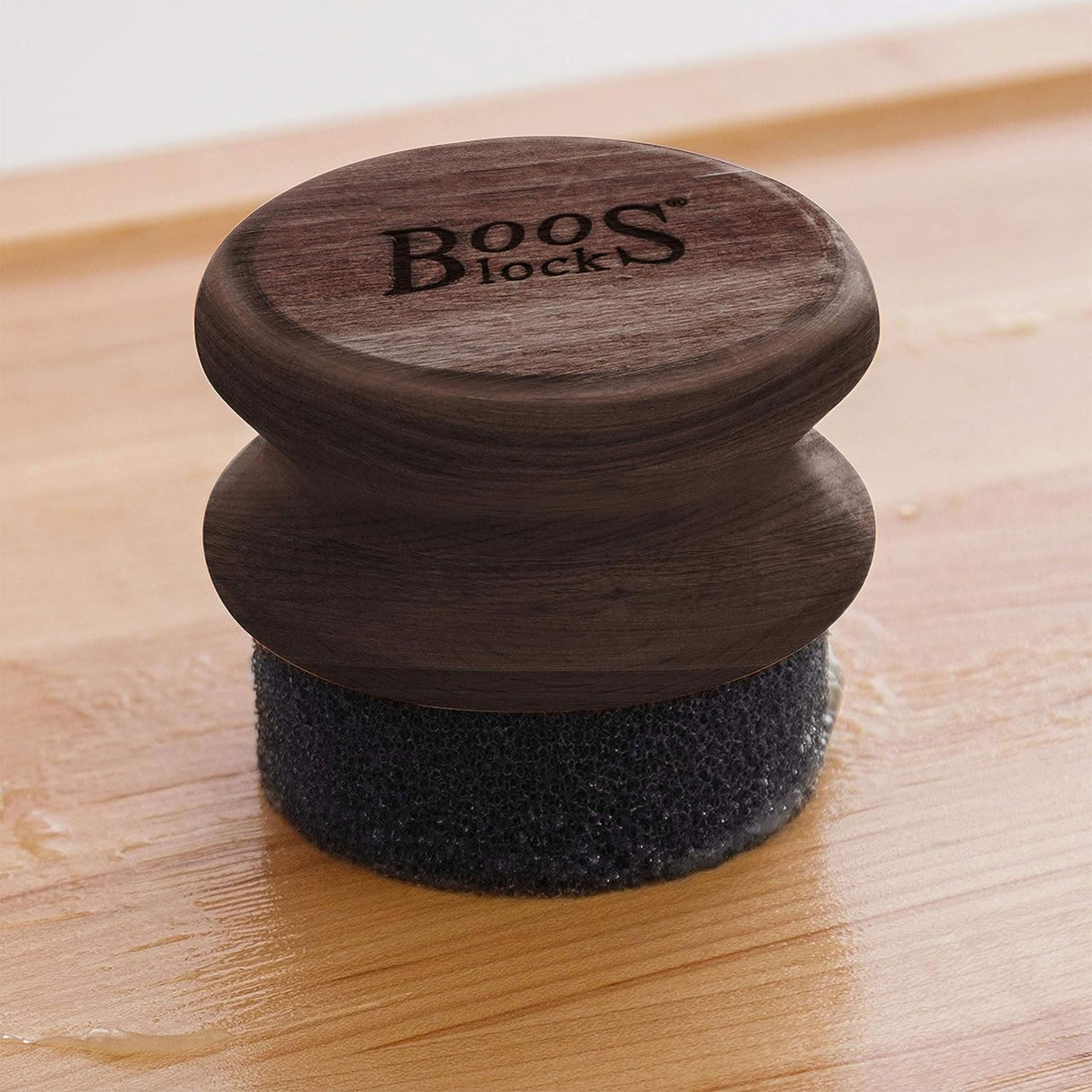 John Boos APPLICRND-W Oil & Cream Applicator for Smooth Finishes on Wood Cutting Boards, Butcher Block and Countertops, Chopping/Charcuteries Essential APPLICATOR ROUND WALNUT 1 PER -RM