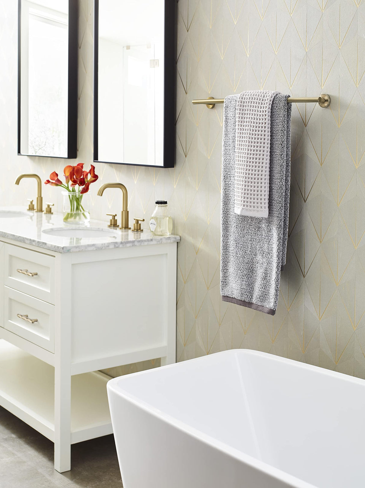 Amerock BH26544BBZ Golden Champagne Towel Bar 24 in (610 mm) Towel Rack Arrondi Bathroom Towel Holder Bathroom Hardware Bath Accessories
