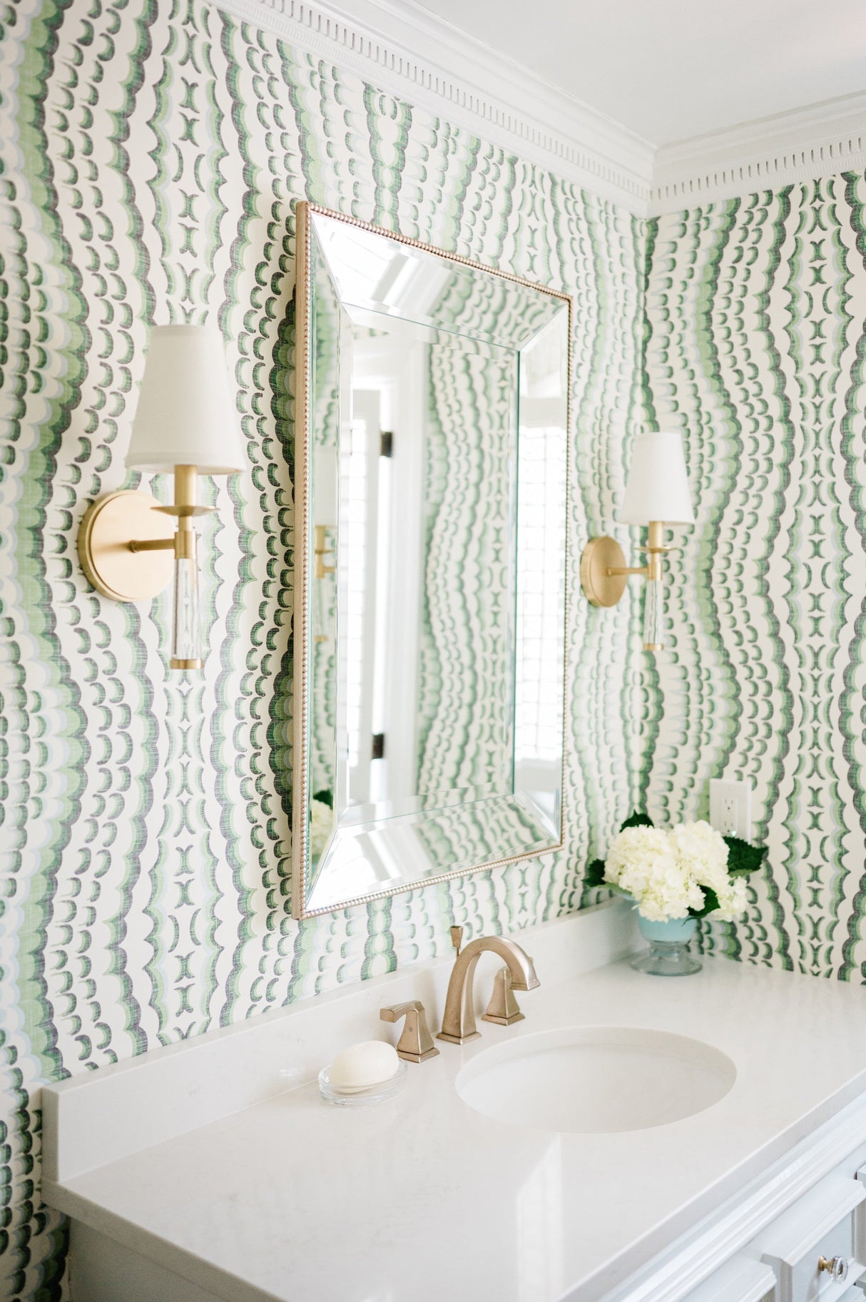 Baxter 1 Light Aged Brass Sconce 8861-AG