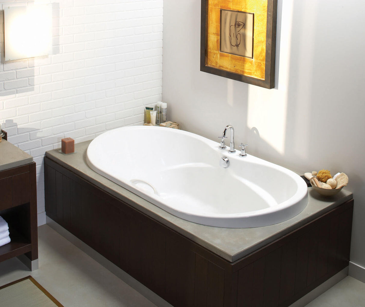 MAAX 102865-004-001-100 Living 6642 Acrylic Drop-in Center Drain Hydromax Bathtub in White