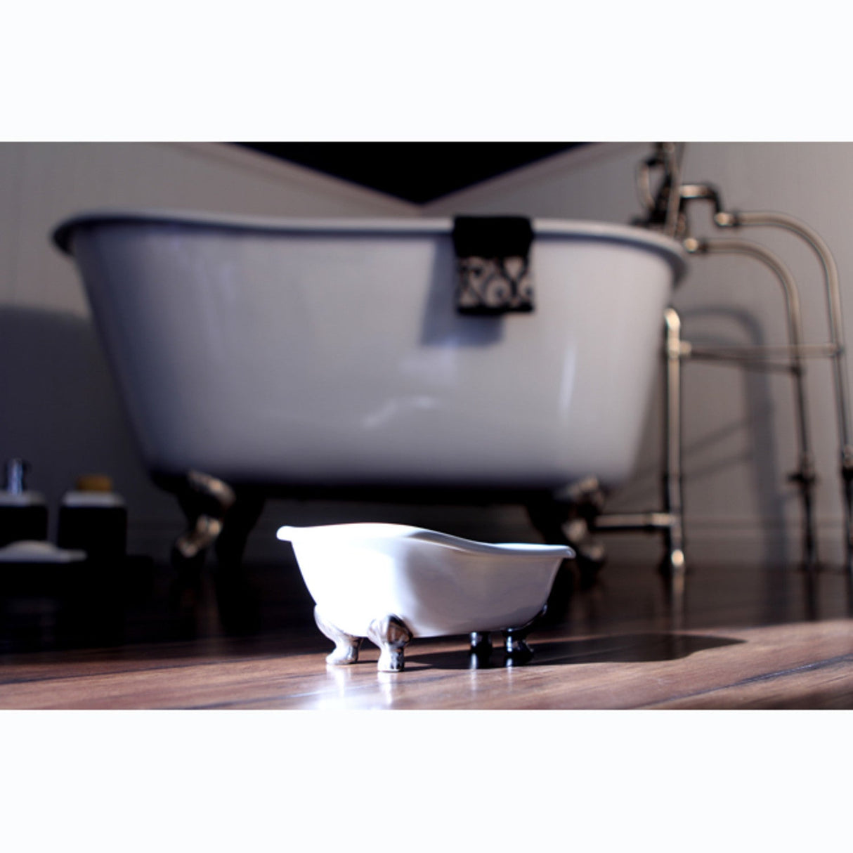 Vintage BATUB 7-Inch Mini Tub, White