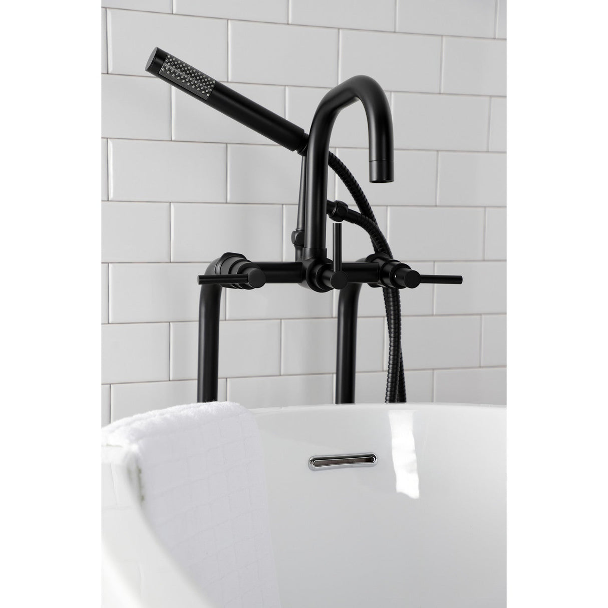 Concord CCK8400DL Freestanding Tub Faucet with Supply Line and Stop Valve, Matte Black