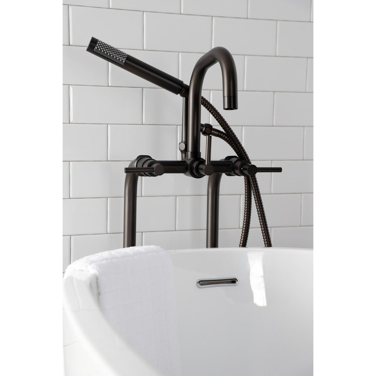 Concord CCK8405DL Freestanding Tub Faucet with Supply Line and Stop Valve, Oil Rubbed Bronze