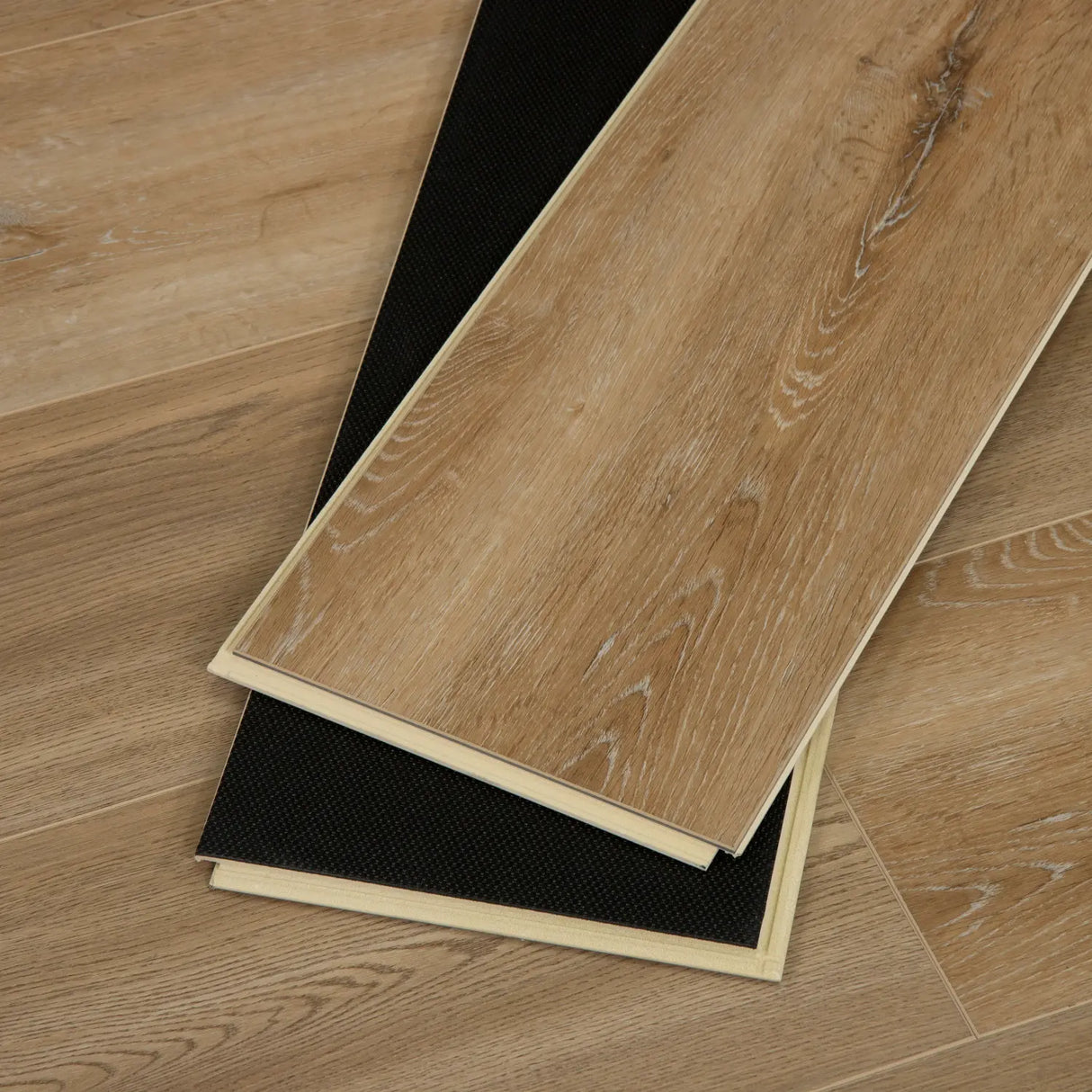 CALI Golden Hour Oak Legends Extra Wide Click (Drop-Lock) (Covers 22.44 SQFT) 7902610200