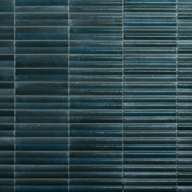 Daltile Remedy Hydro Rectangle 2x10 Fluted Glossy Wall Tile