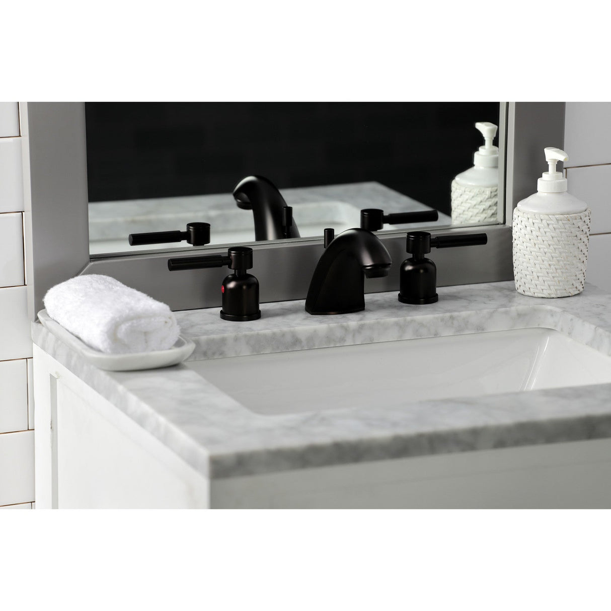 Concord FB8955DL Two-Handle 3-Hole Deck Mount Widespread Bathroom Faucet with Plastic Pop-Up, Oil Rubbed Bronze