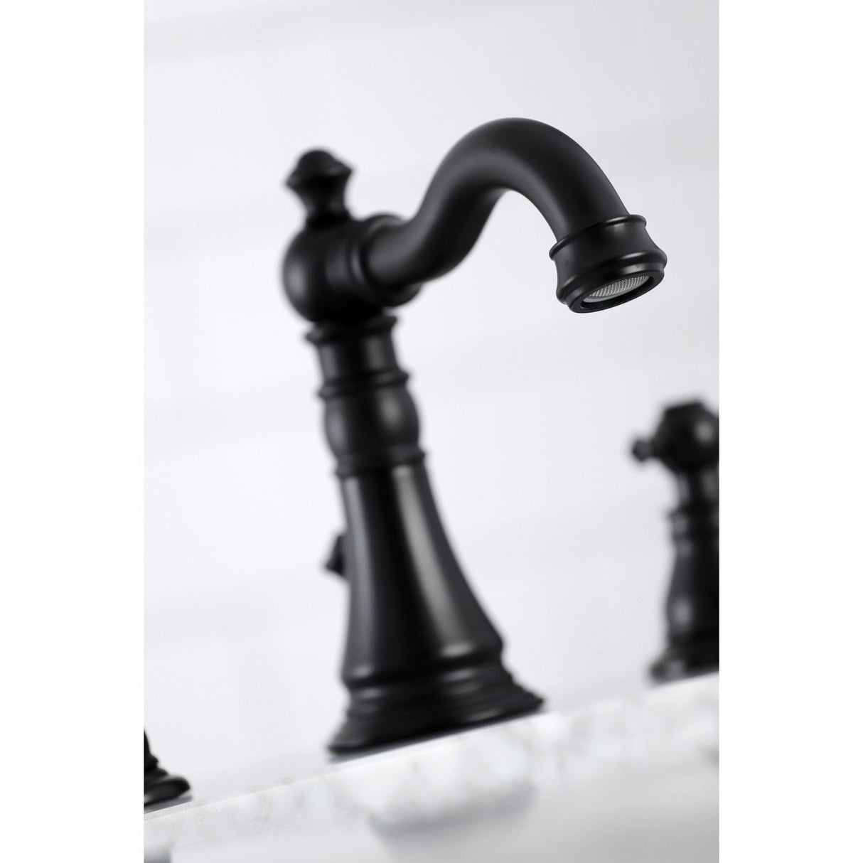 Duchess FSC1970AKL Two-Handle 3-Hole Deck Mount Widespread Bathroom Faucet with Brass Pop-Up, Matte Black