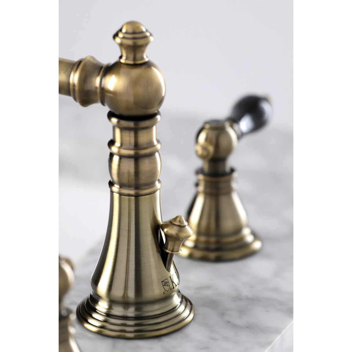 Duchess FSC19733AKL Two-Handle 3-Hole Deck Mount Widespread Bathroom Faucet with Brass Pop-Up, Antique Brass