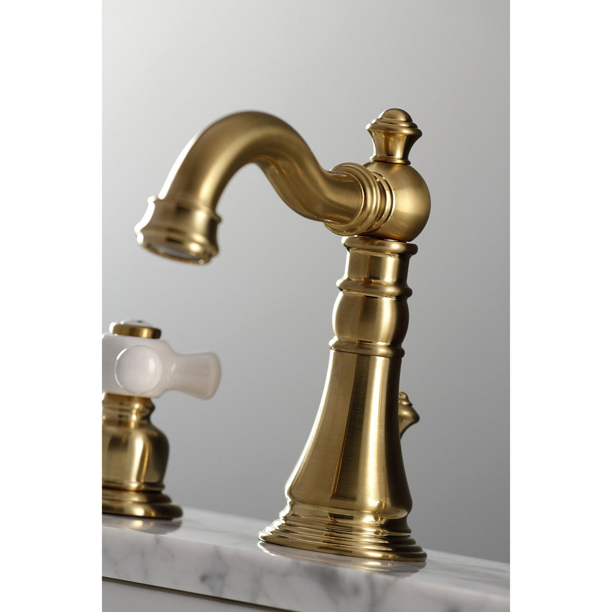 American Classic FSC1973PX Two-Handle 3-Hole Deck Mount Widespread Bathroom Faucet with Brass Pop-Up, Brushed Brass