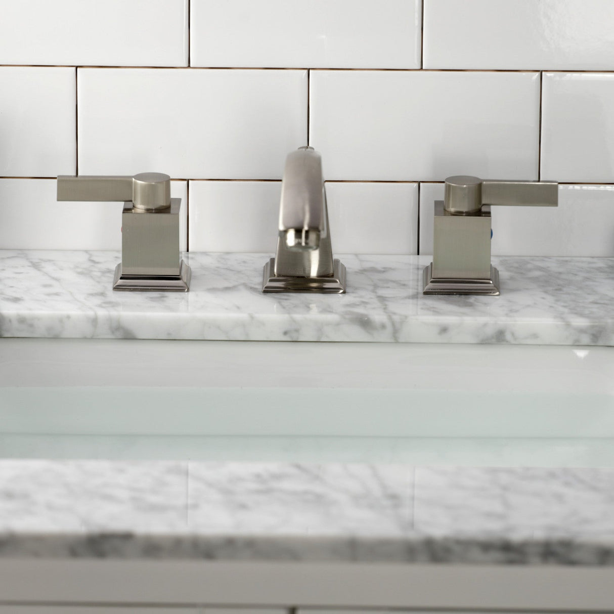 Meridian FSC4688NQL Two-Handle 3-Hole Deck Mount Widespread Bathroom Faucet with Pop-Up Drain, Brushed Nickel