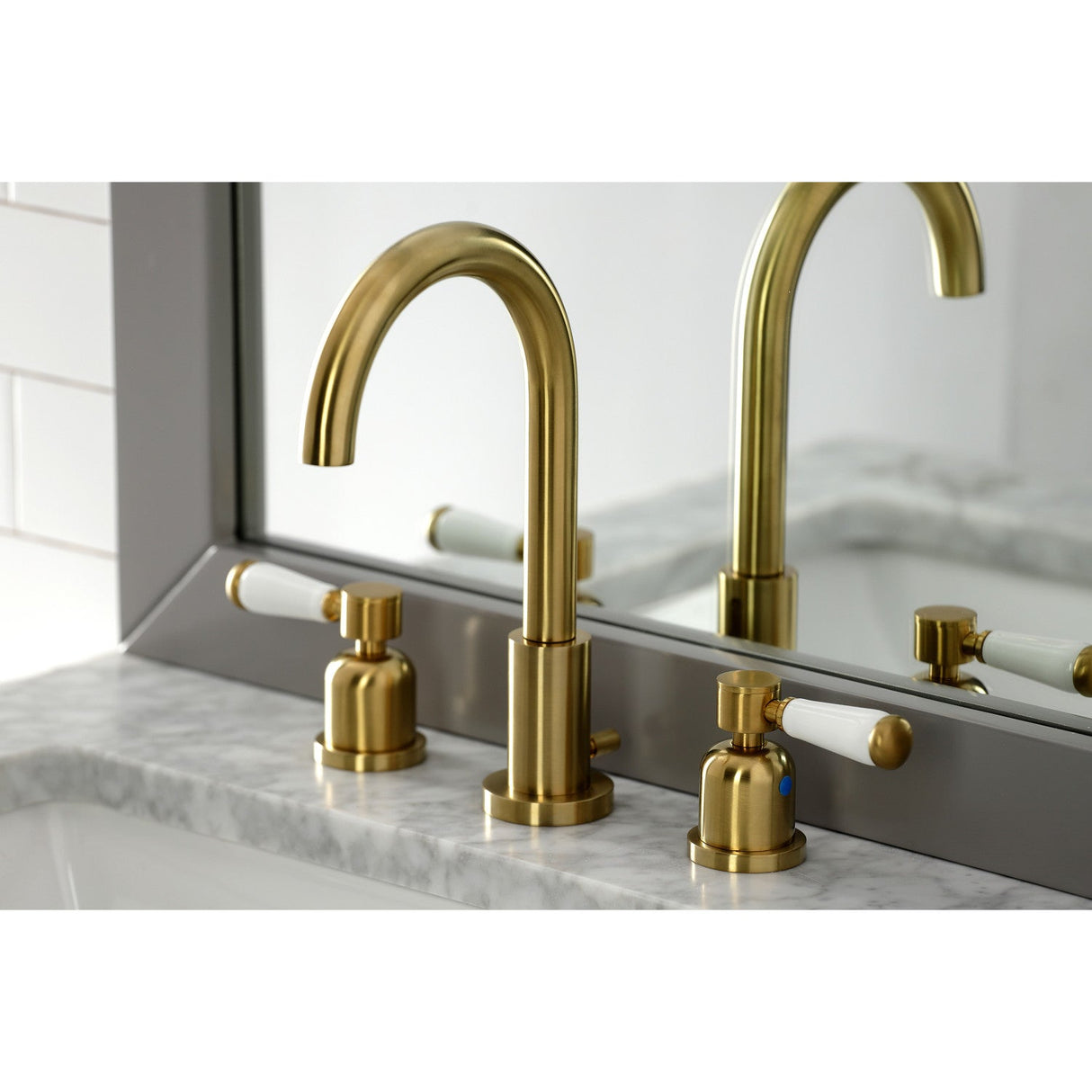 Paris FSC8923DPL Two-Handle 3-Hole Deck Mount Widespread Bathroom Faucet with Pop-Up Drain, Brushed Brass