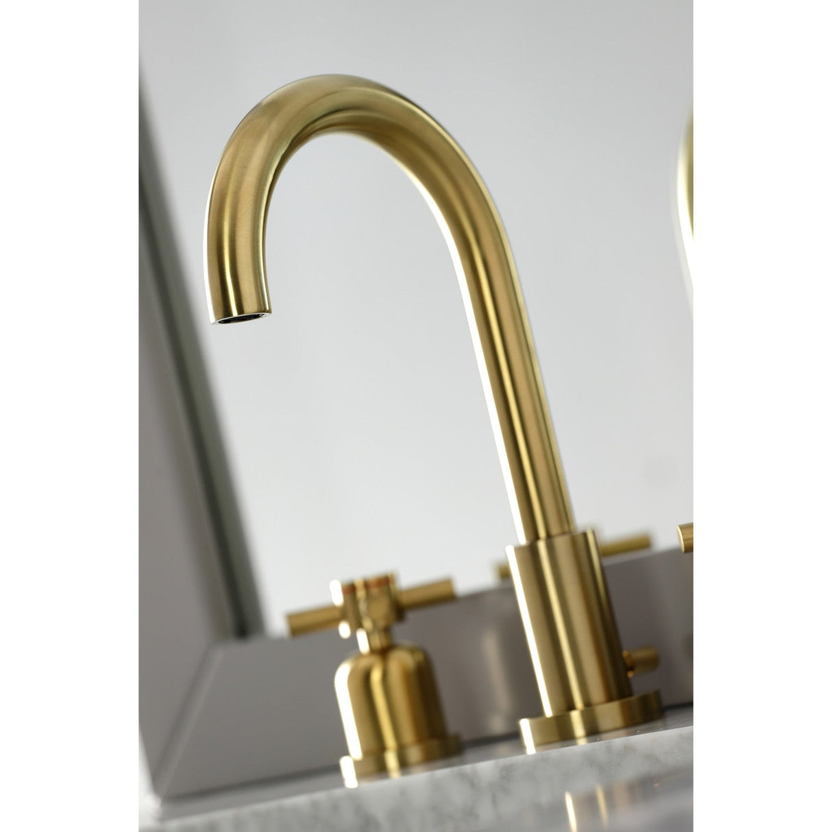 Concord FSC8923DX Two-Handle 3-Hole Deck Mount Widespread Bathroom Faucet with Pop-Up Drain, Brushed Brass