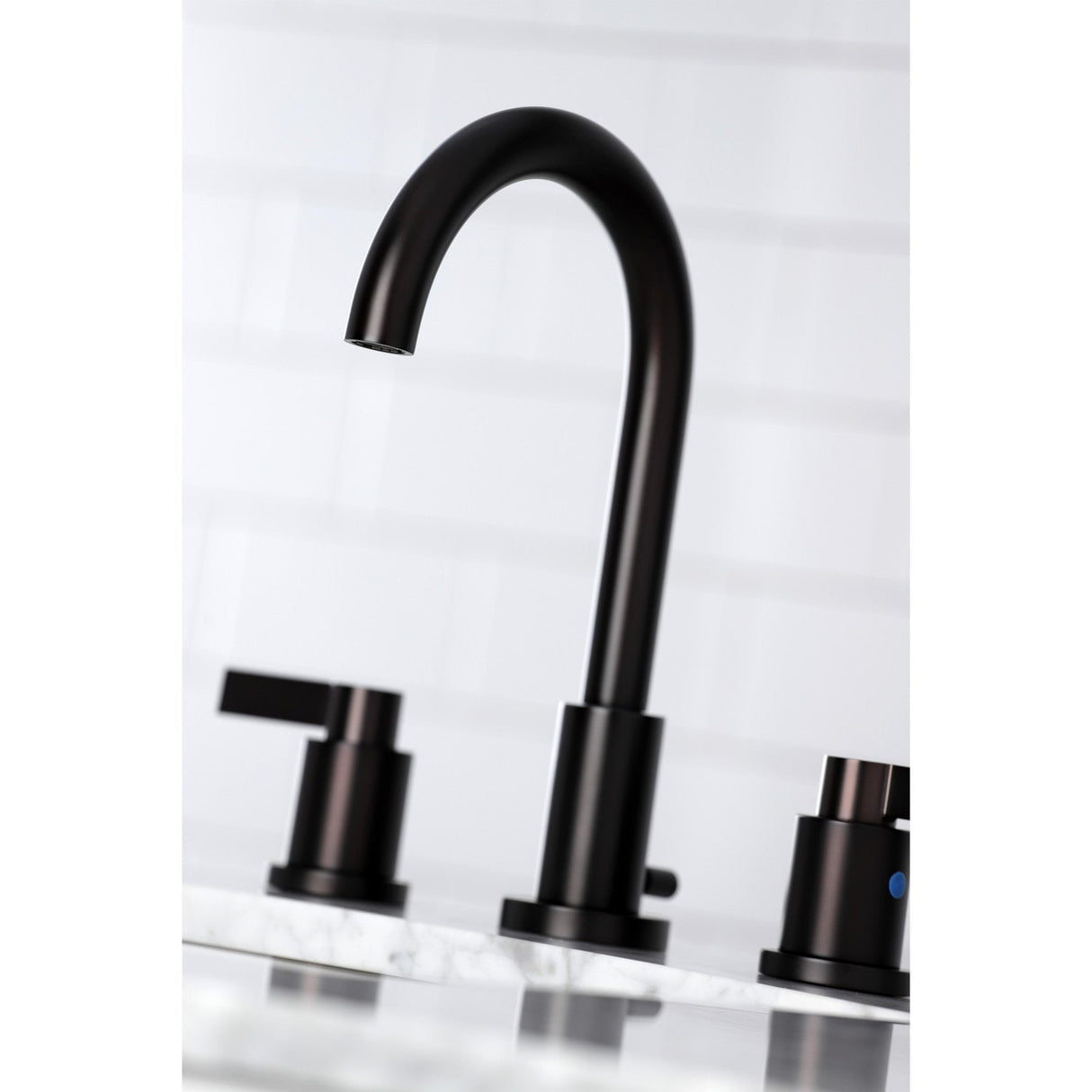 NuvoFusion FSC8925NDL Two-Handle 3-Hole Deck Mount Widespread Bathroom Faucet with Pop-Up Drain, Oil Rubbed Bronze
