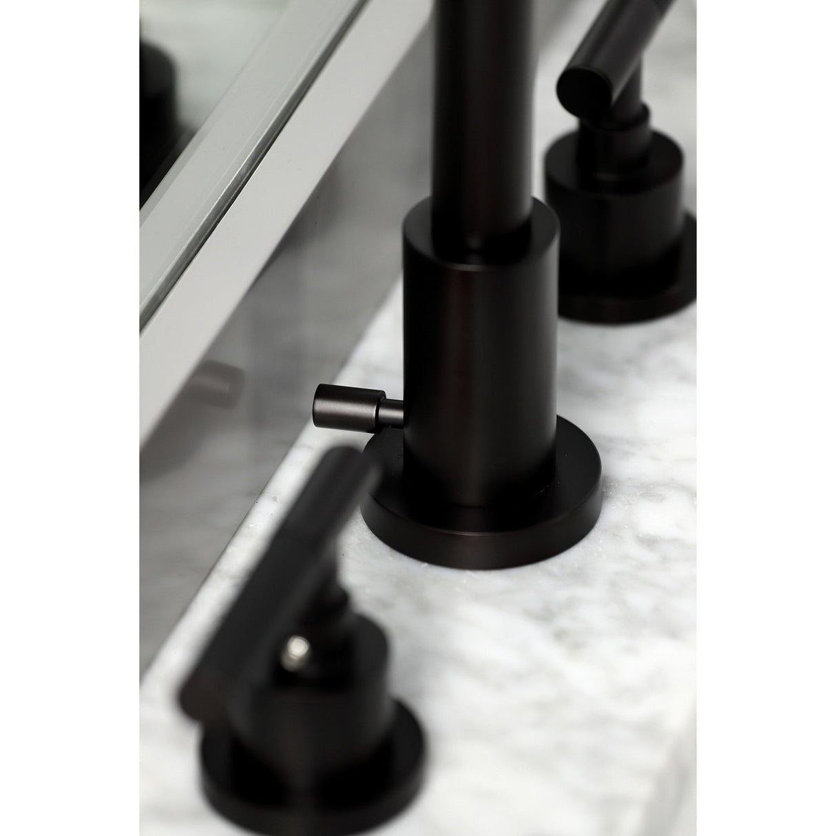 Kaiser FSC8935CKL Two-Handle 3-Hole Deck Mount Widespread Bathroom Faucet with Pop-Up Drain, Oil Rubbed Bronze