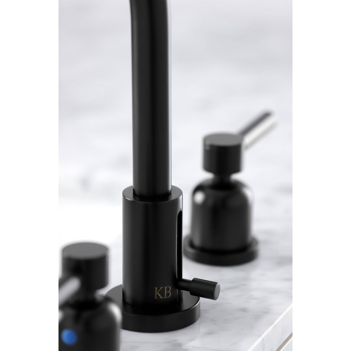 Concord FSC8950DL Two-Handle 3-Hole Deck Mount Widespread Bathroom Faucet with Pop-Up Drain, Matte Black