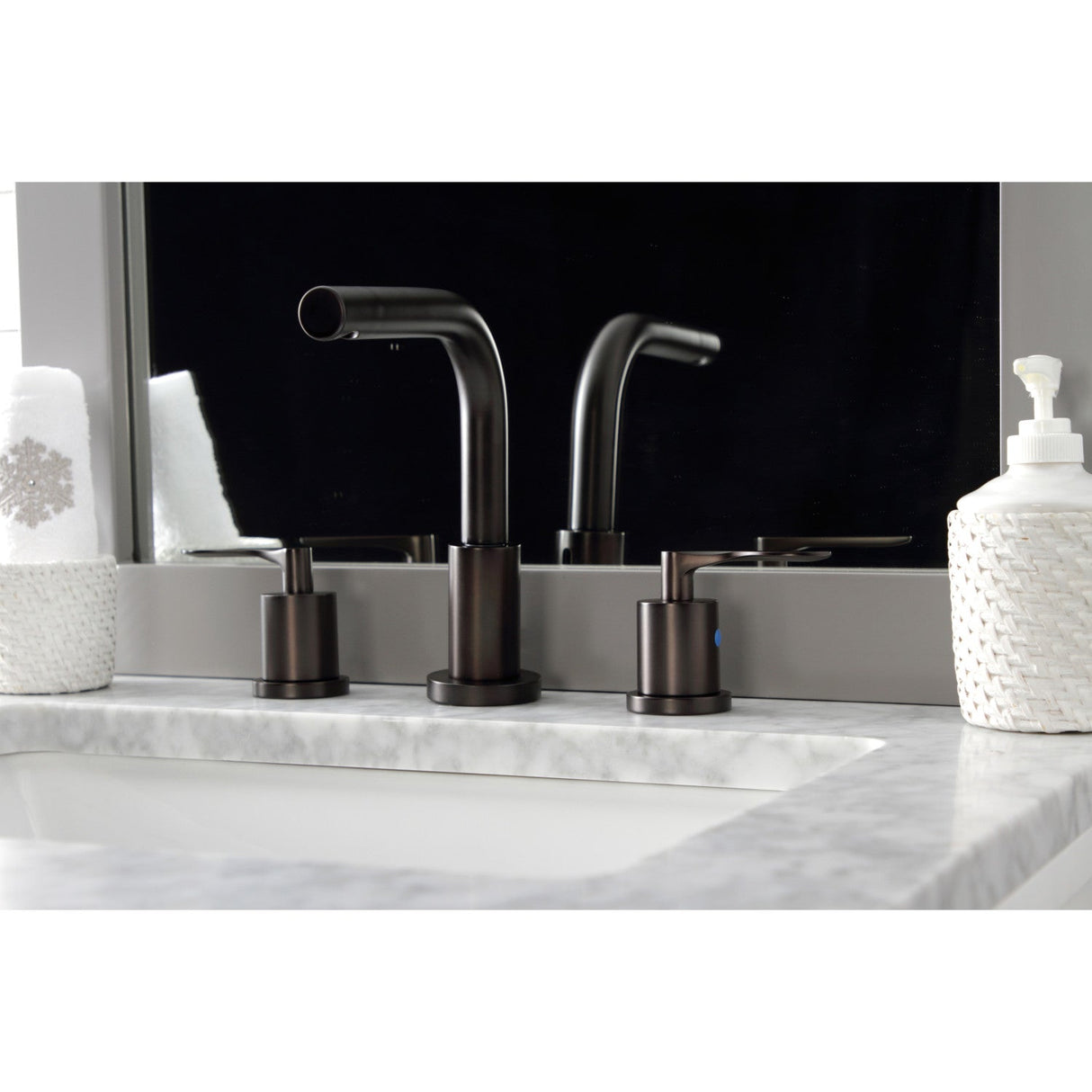 Serena FSC8955SVL Two-Handle 3-Hole Deck Mount Widespread Bathroom Faucet with Pop-Up Drain, Oil Rubbed Bronze