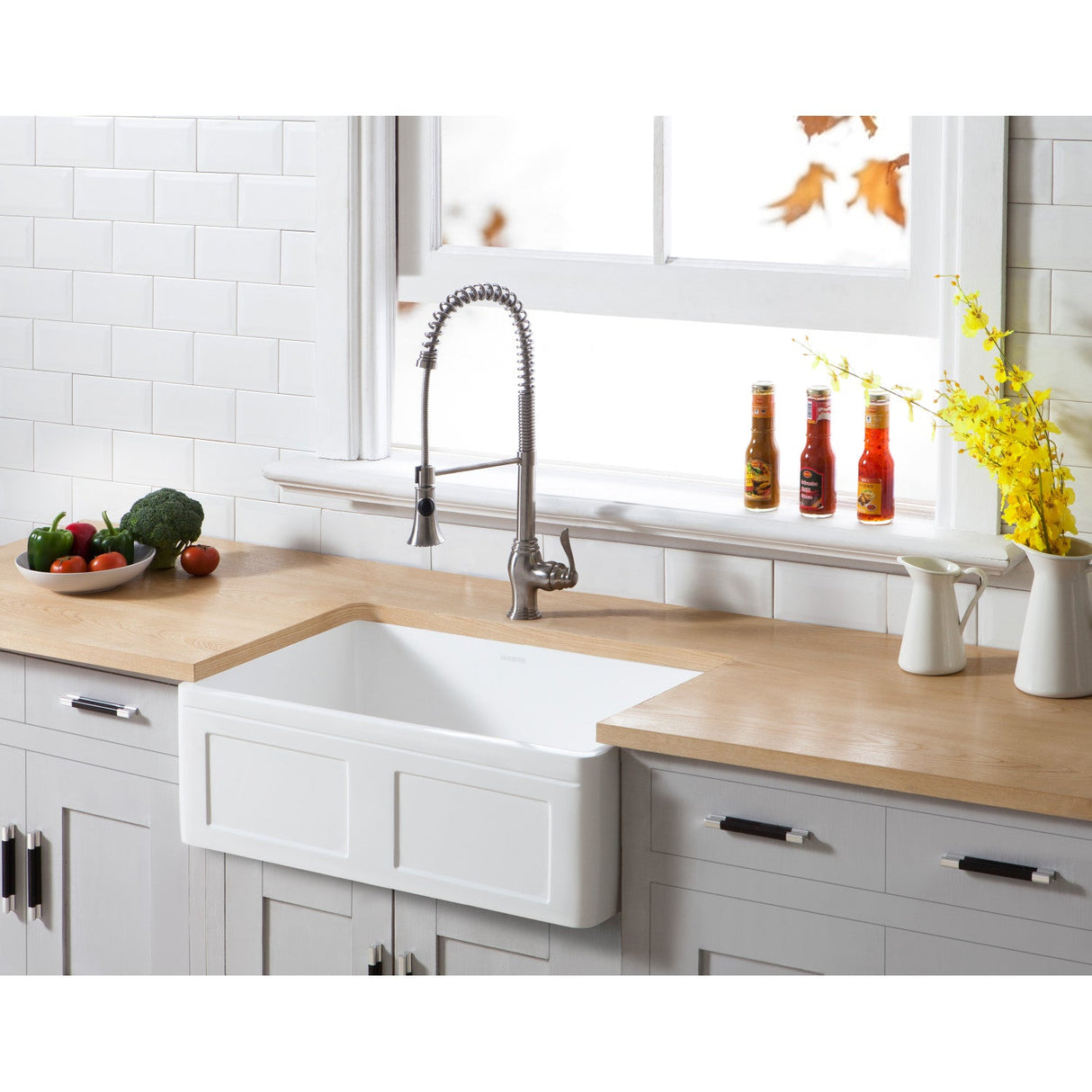 Arcticstone GKFA301810DS 30-Inch Solid Surface White Stone Apron-Front Single Bowl Farmhouse Kitchen Sink, Matte White