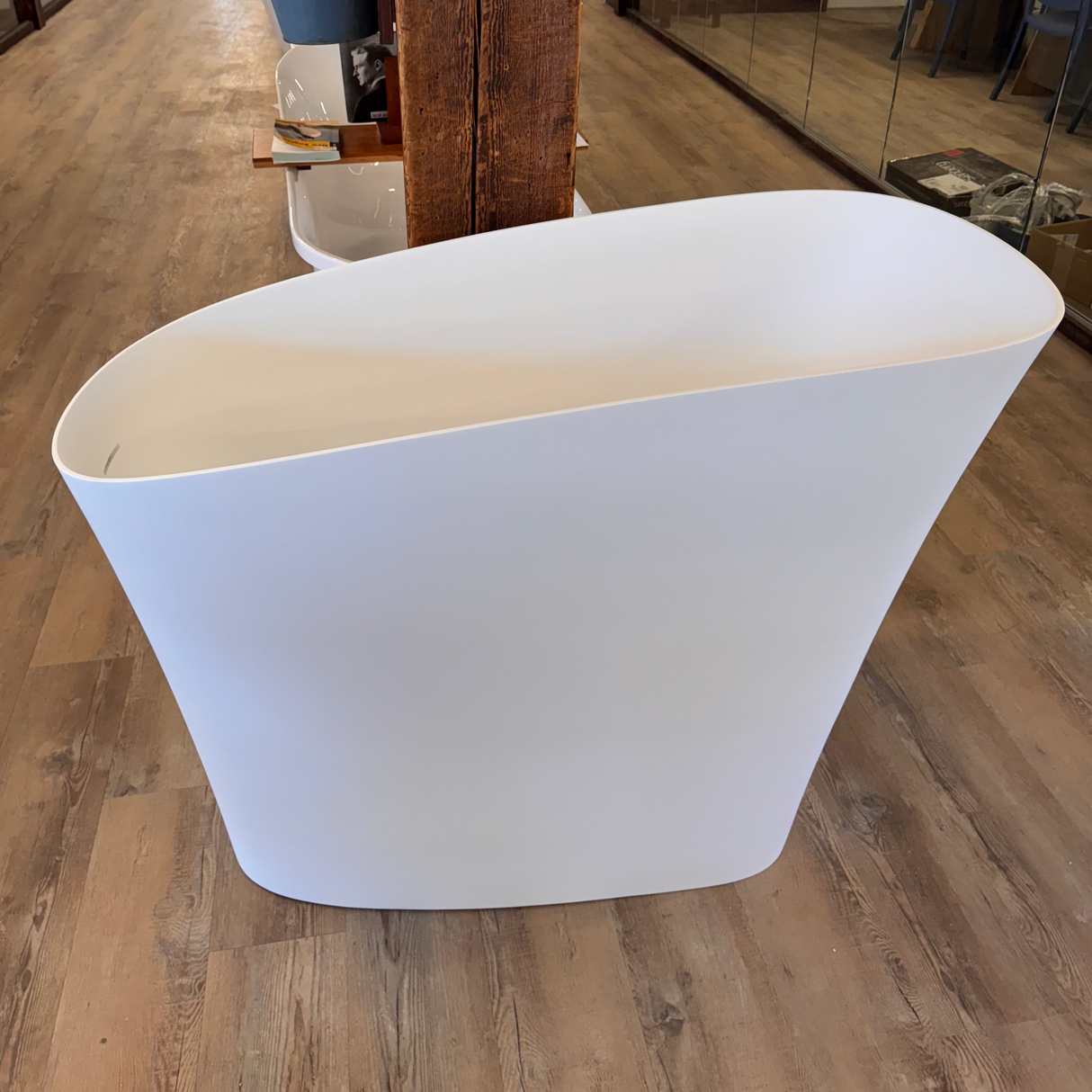 Poshhaus 48" Japanese Soaker Freestanding Bathtub Solid Surface with Stool - Floor Model for Sale