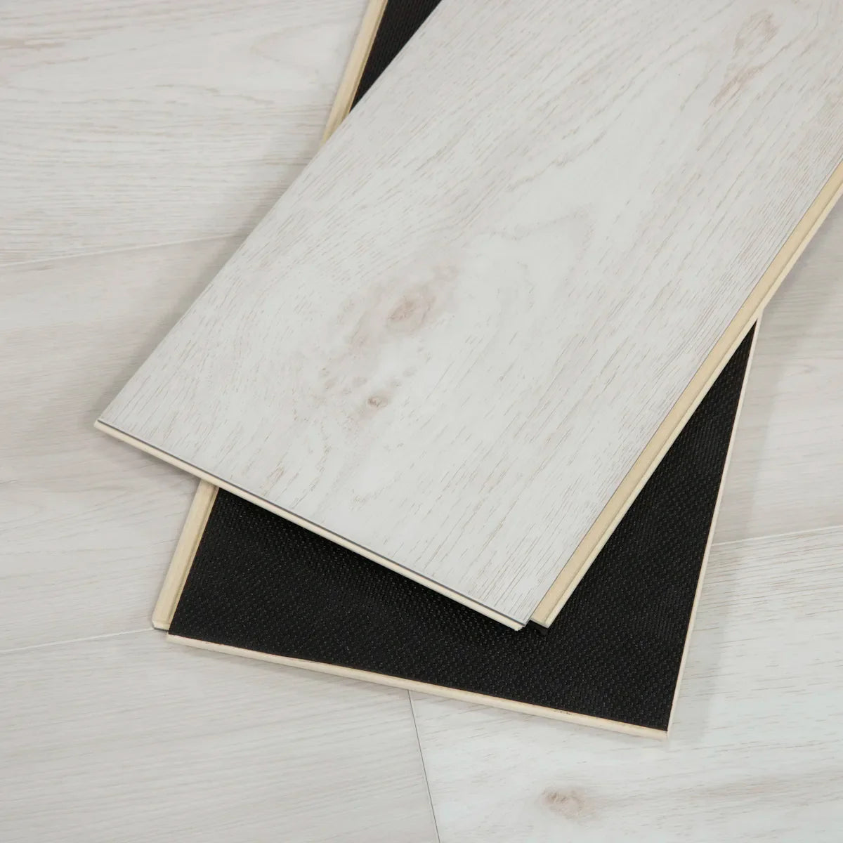 CALI Saltwater Oak Legends Extra Wide Click (Angle-Angle) (Covers 22.44 SQFT) 7902600500