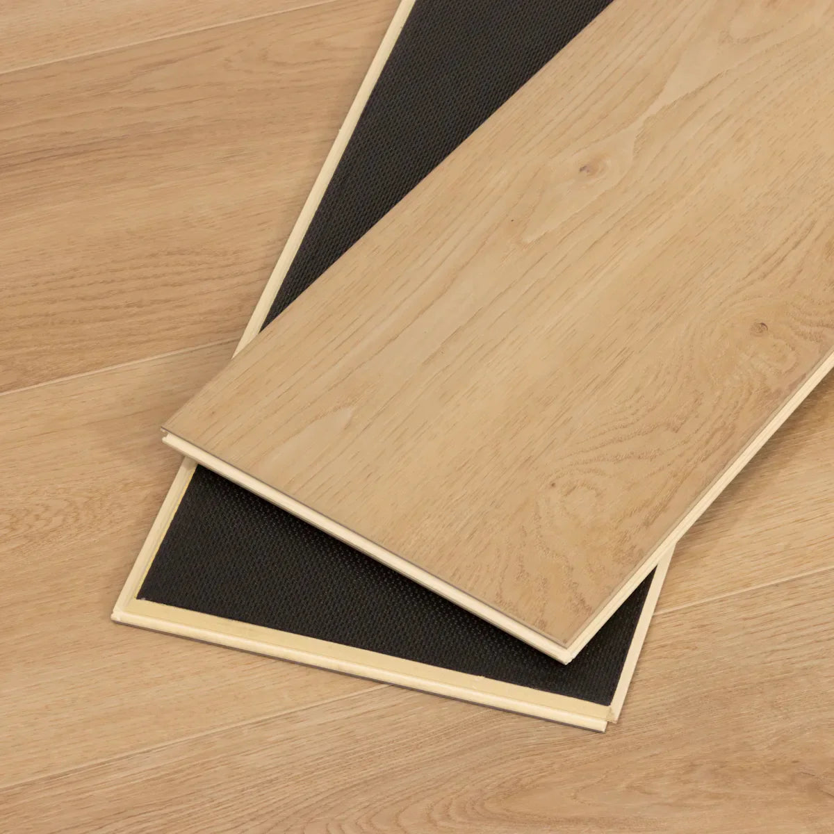 CALI South Wind Oak Legends Extra Wide Click (Drop-Lock) (Covers 22.44 SQFT) 7902601000