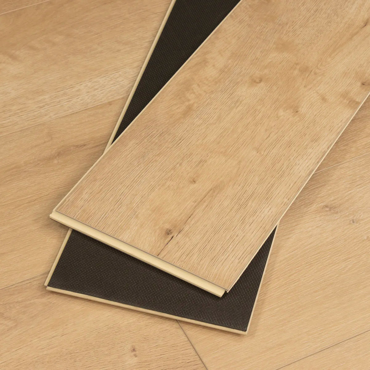 CALI Hidden Palm Legends Extra Wide Click (Drop-Lock) (Covers 22.44 SQFT) 7902610900