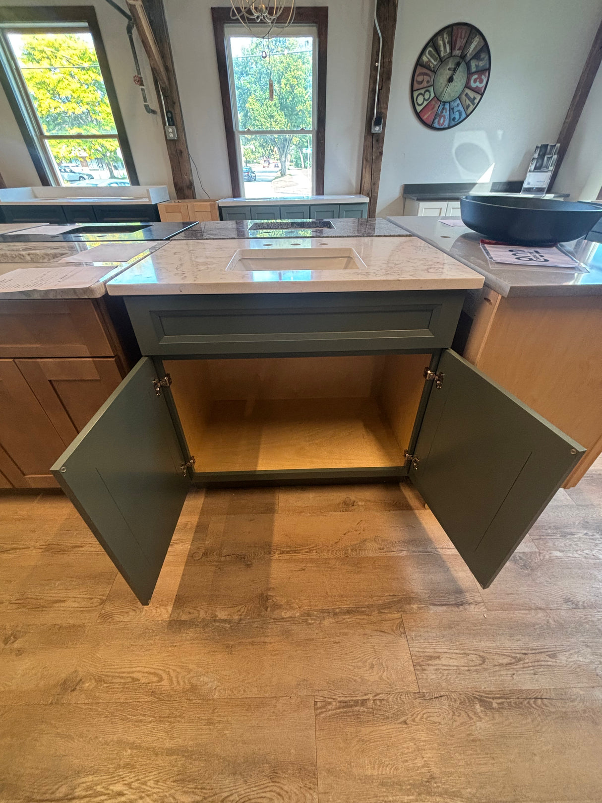 36” 802 Bolton Green Vanity W/ 36” Polished Cienla Quartz Top