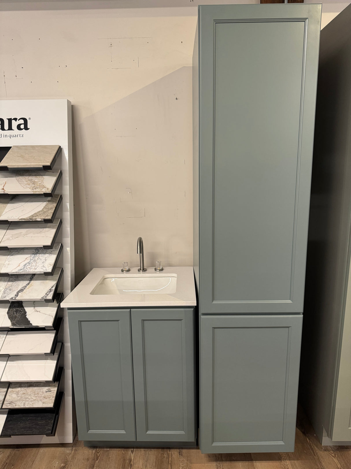 42" Bathroom Set / 24" Vanity Sage Green / 18" Linen Tower