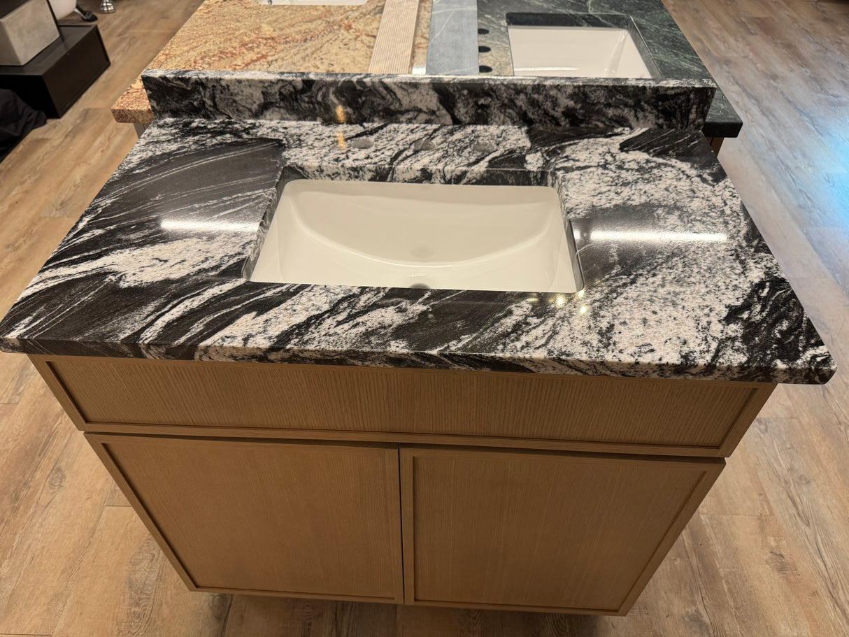 36" Oslo Oak Vanity With Black Forest Quartzite Top