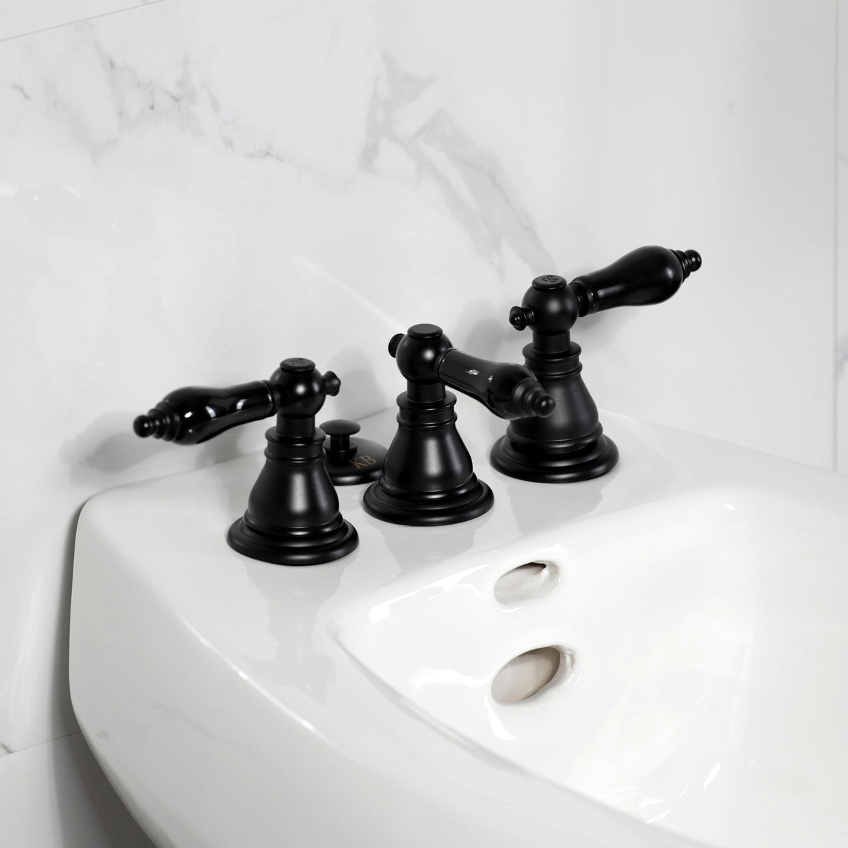 Duchess KB320AKL Three-Handle Vertical Spray Bidet Faucet with Brass Pop-Up, Matte Black